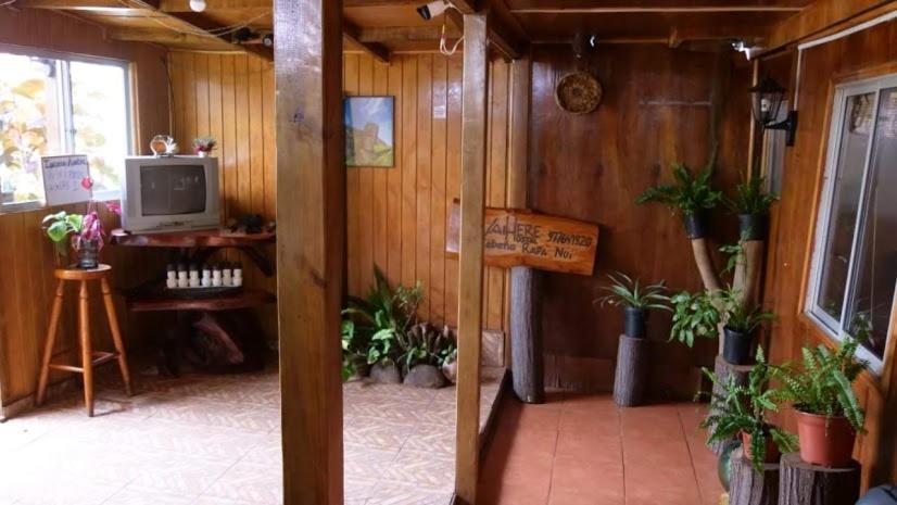 Hostal Vaihere Hanga Roa Esterno foto